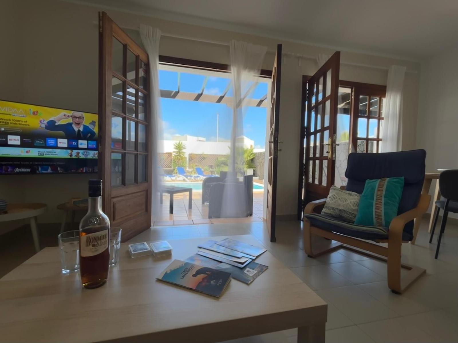Villa Adel 56, Private Heated Pool, Parking Playa Blanca  Extérieur photo