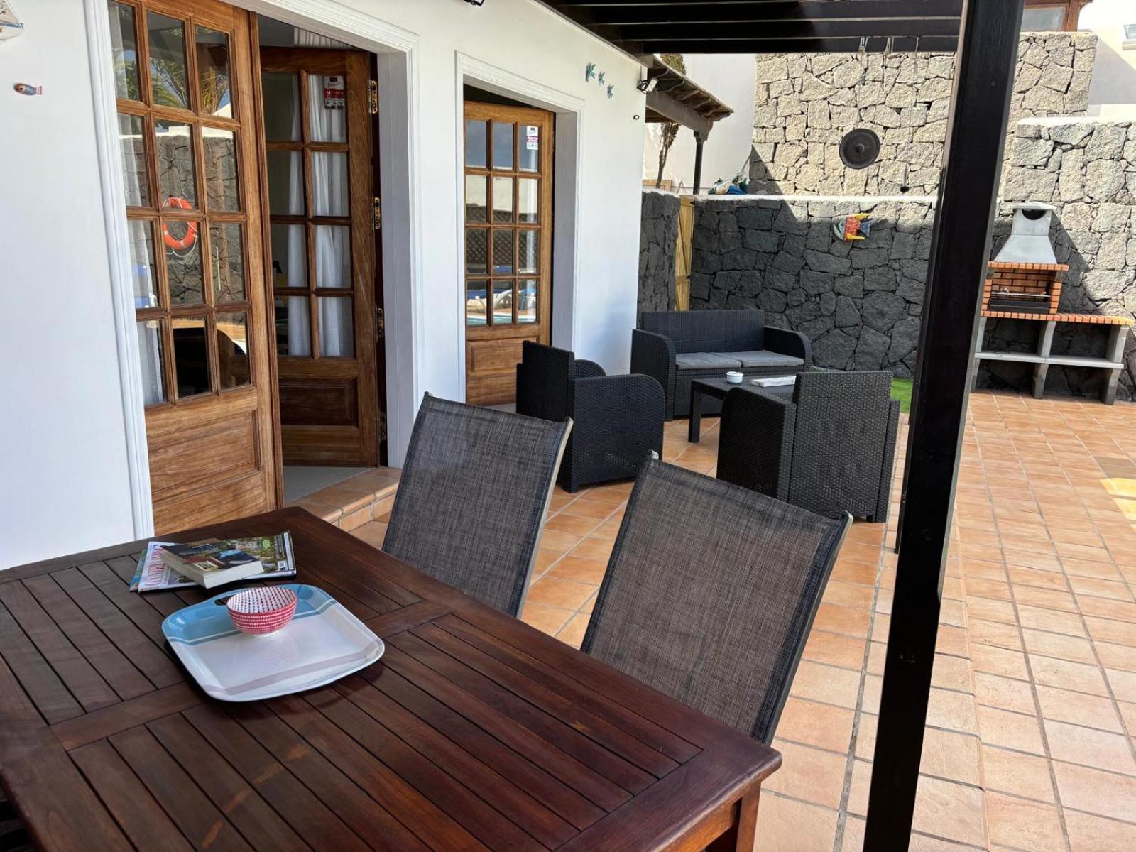 Villa Adel 56, Private Heated Pool, Parking Playa Blanca  Extérieur photo